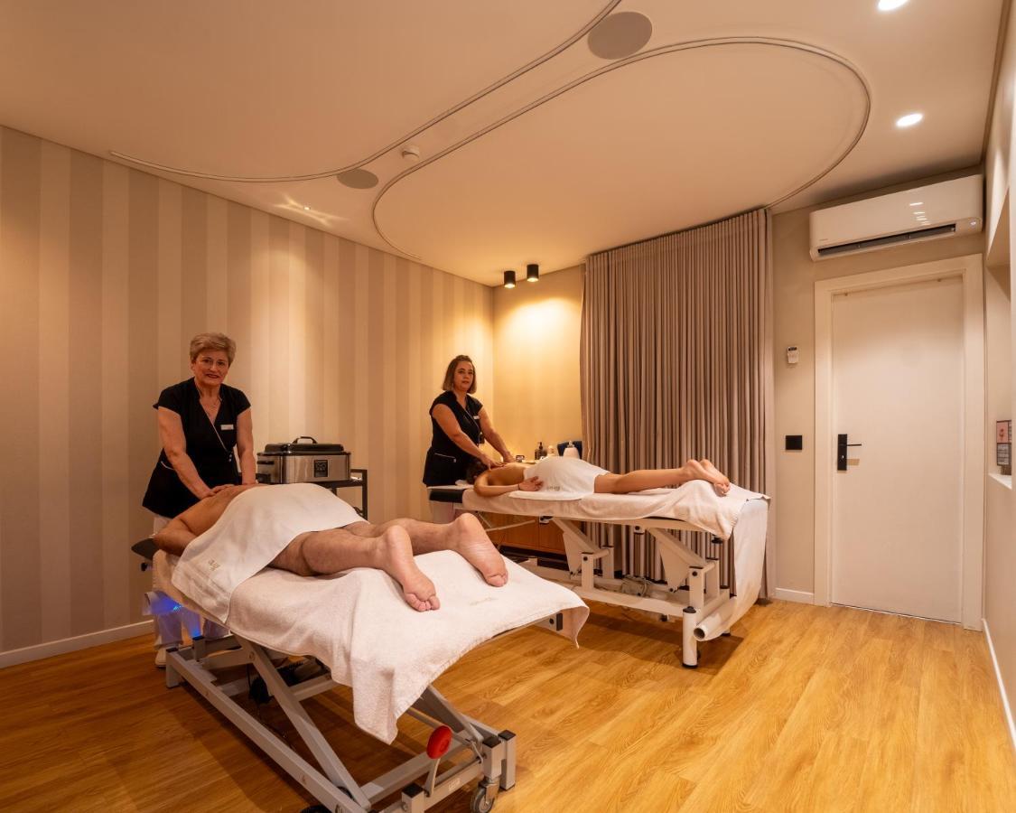 Adelaide Hotel Жереш Екстер'єр фото