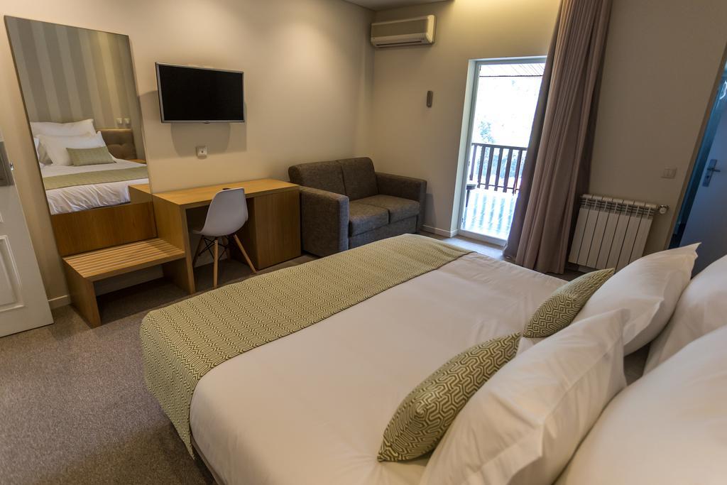 Adelaide Hotel Жереш Екстер'єр фото