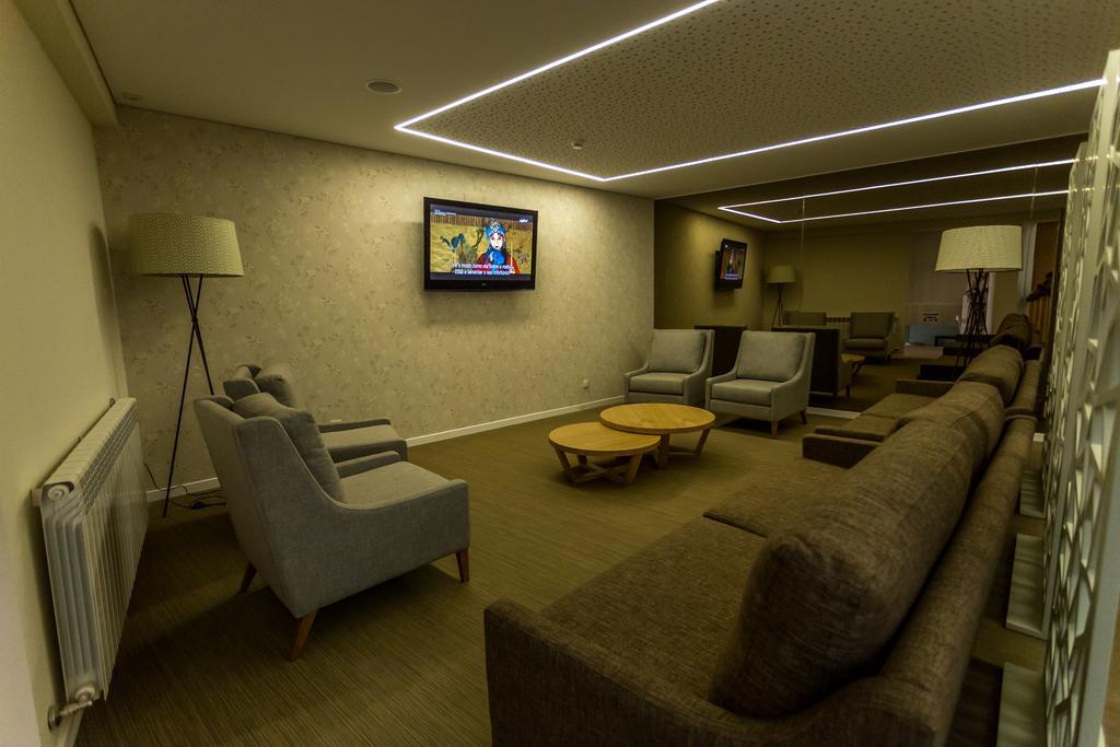 Adelaide Hotel Жереш Екстер'єр фото