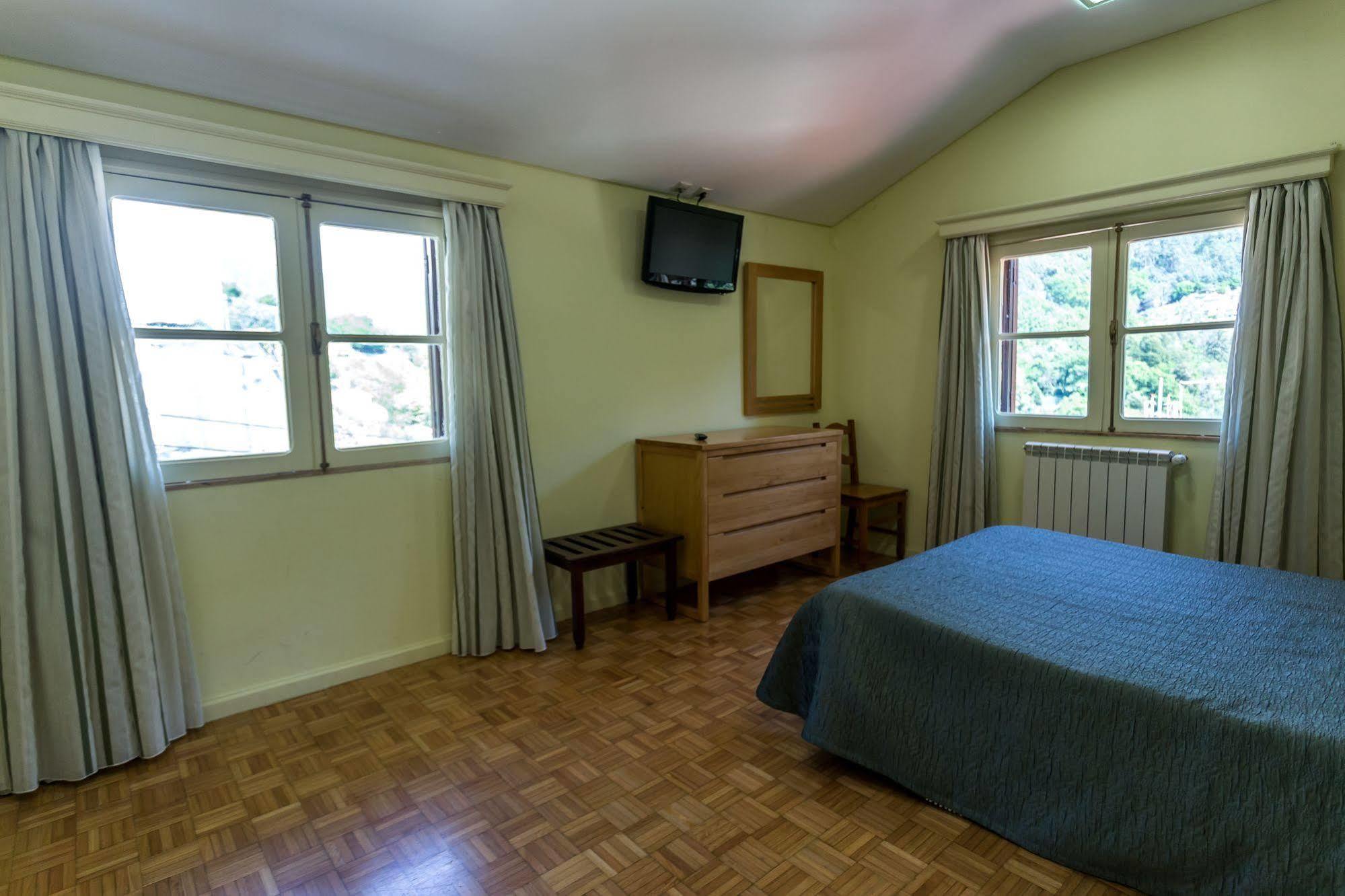 Adelaide Hotel Жереш Екстер'єр фото