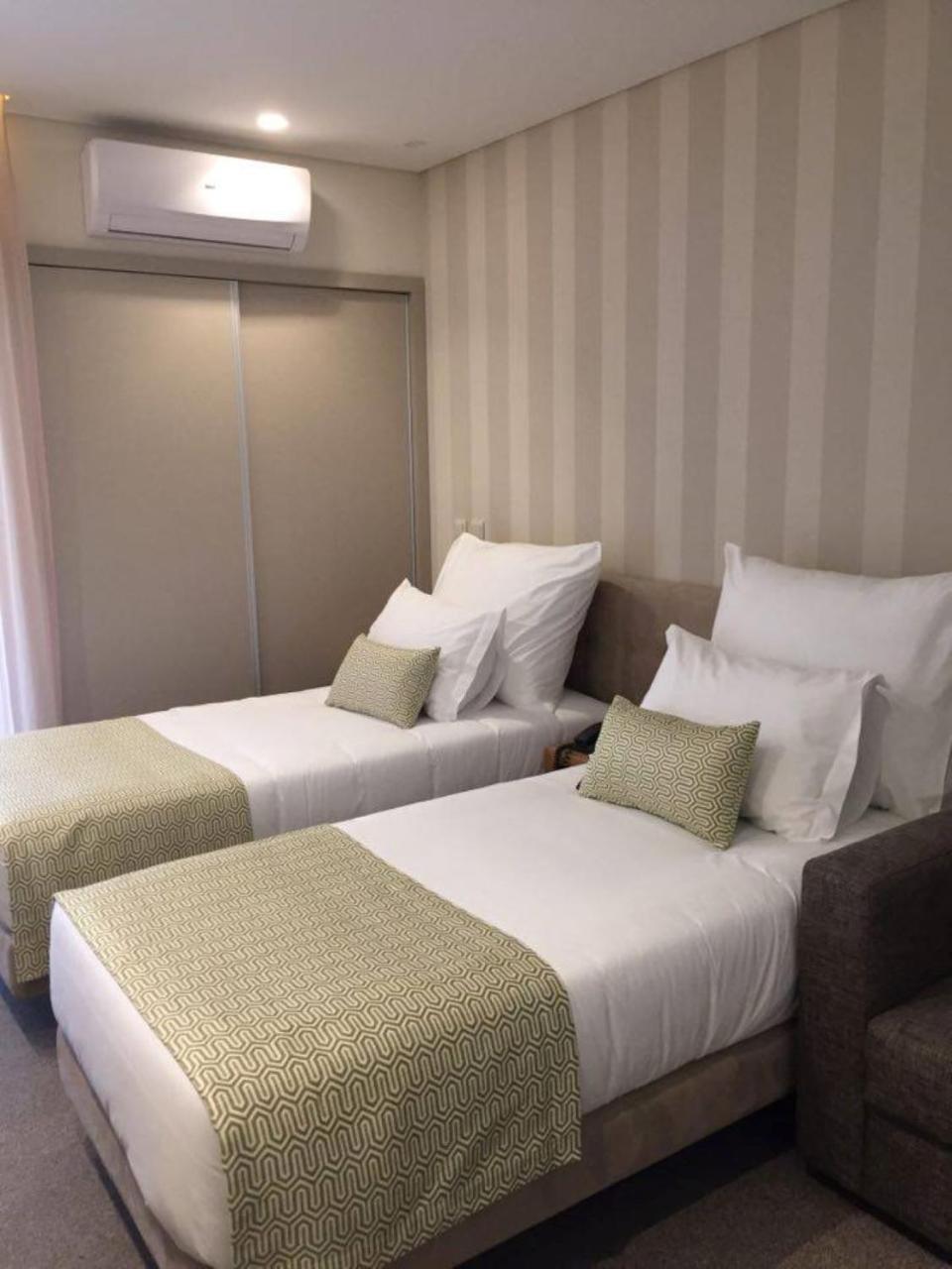 Adelaide Hotel Жереш Екстер'єр фото