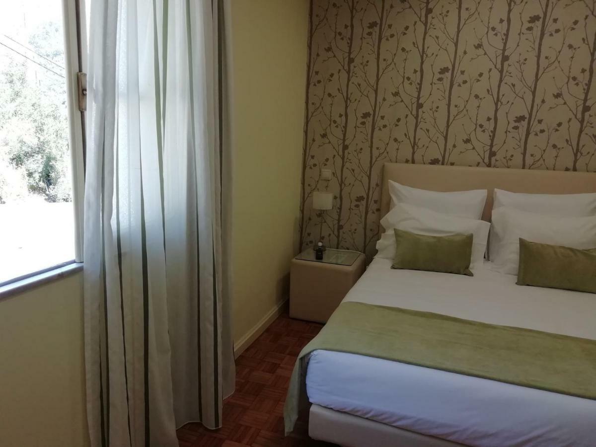 Adelaide Hotel Жереш Екстер'єр фото