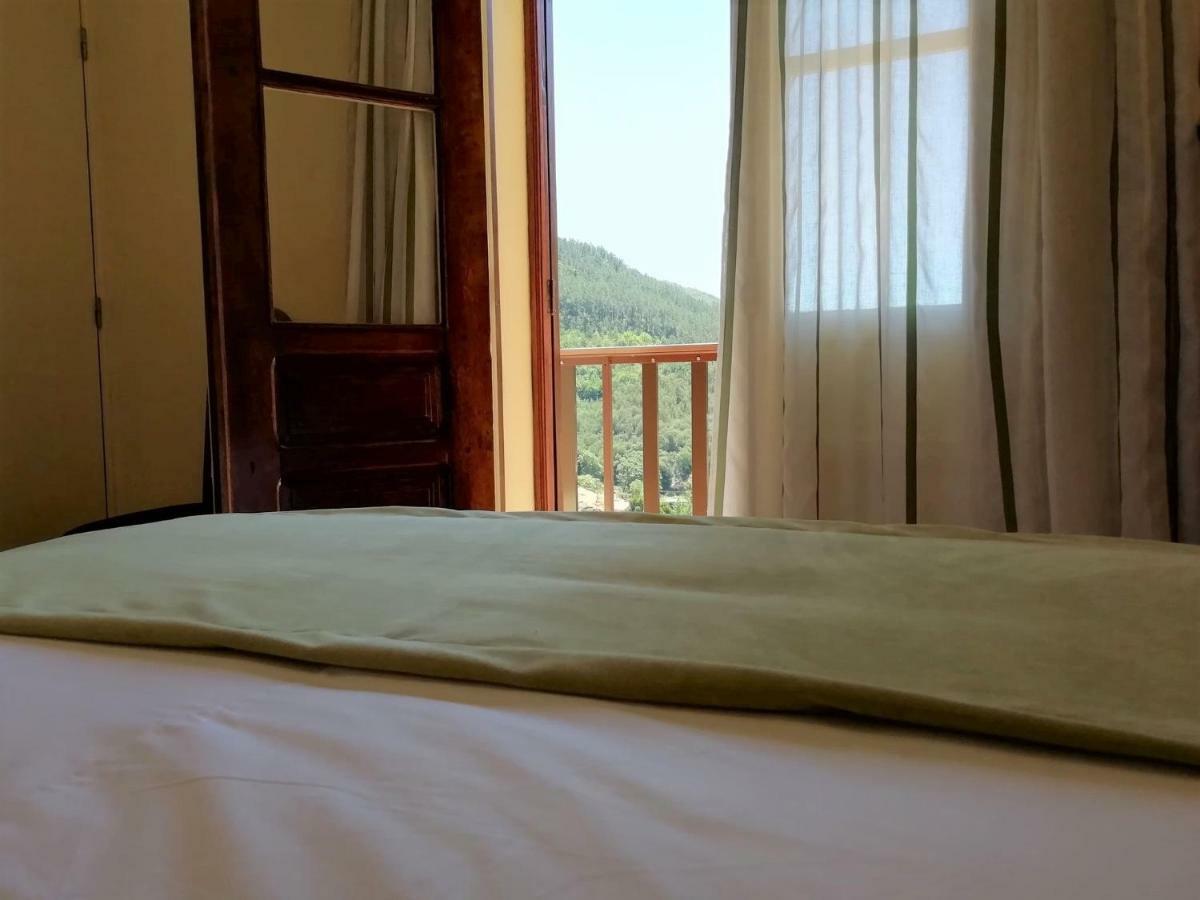 Adelaide Hotel Жереш Екстер'єр фото