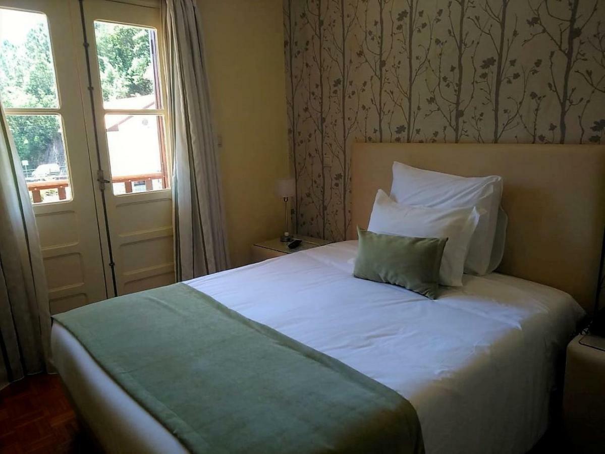 Adelaide Hotel Жереш Екстер'єр фото
