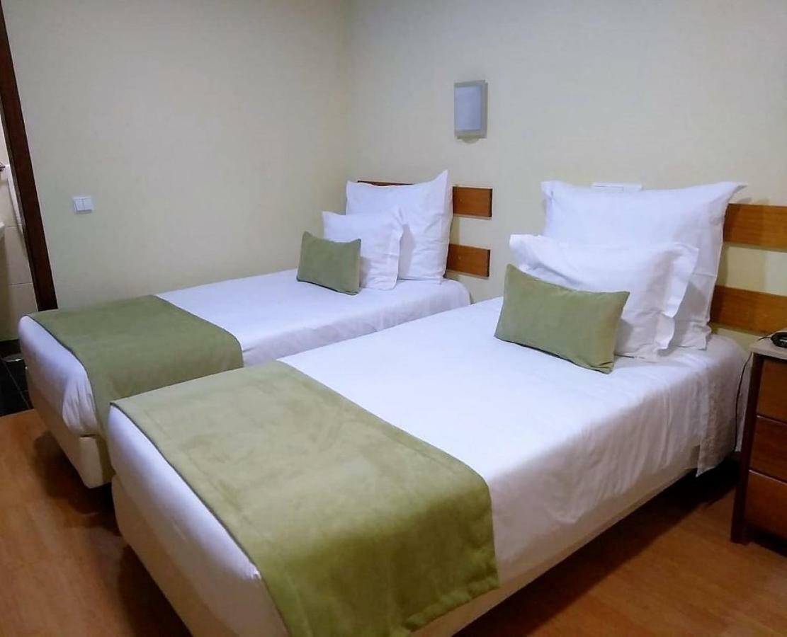 Adelaide Hotel Жереш Екстер'єр фото